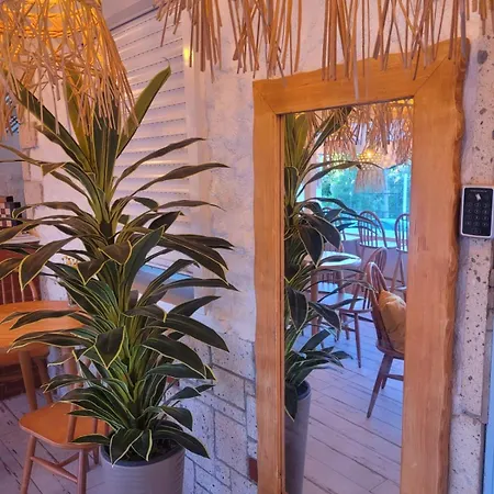 Sisu Alacati Szálloda *